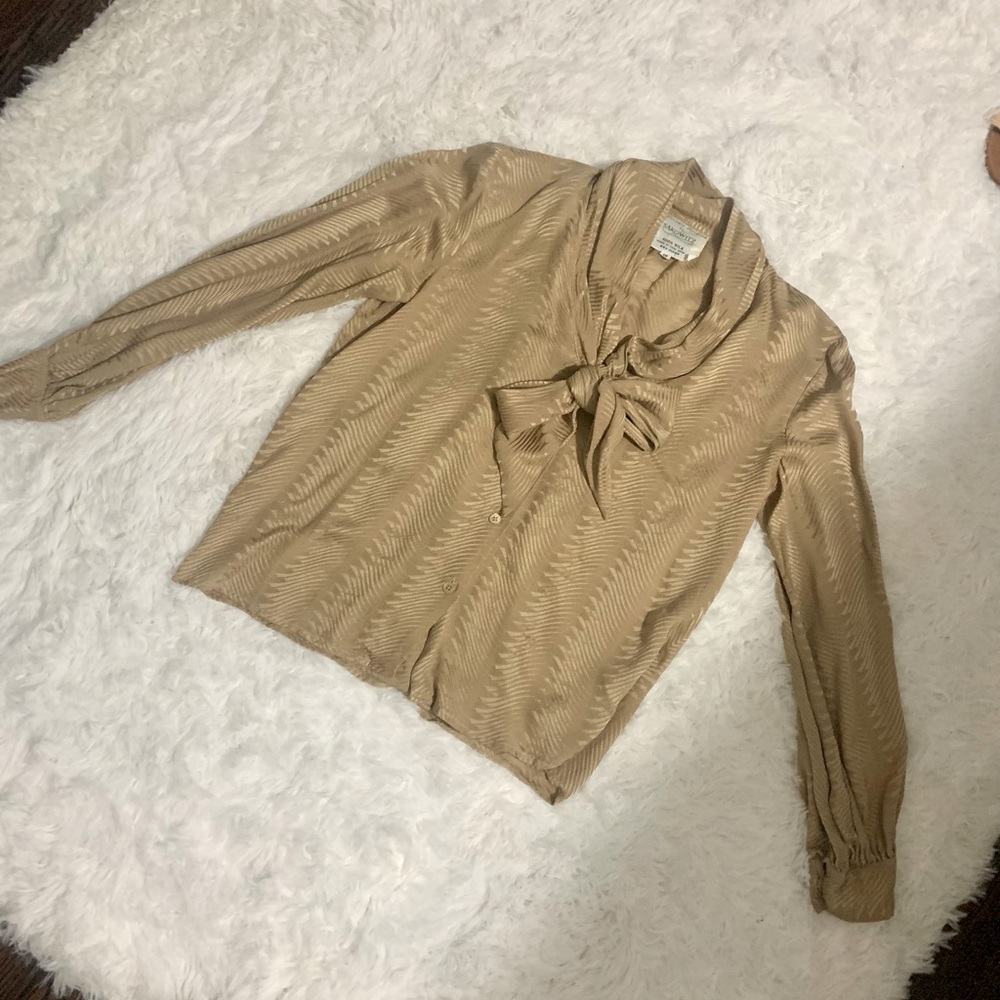 Gorgeous 100% silk gold blouse, small